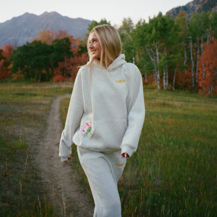 Gift Giving Sweatpants Heather Gray